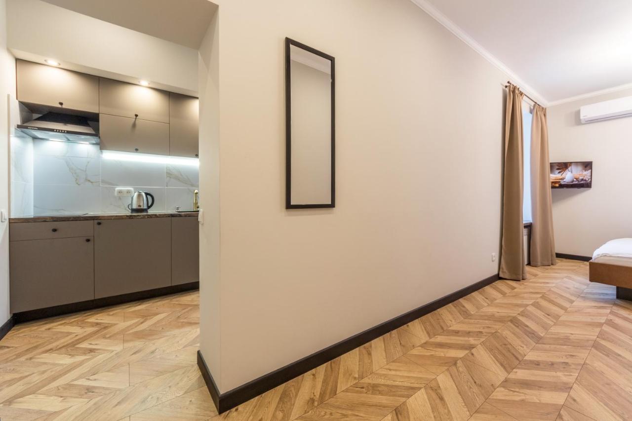 Design Apartment On Mykhailivskyi Ln. 4 Kiev Esterno foto