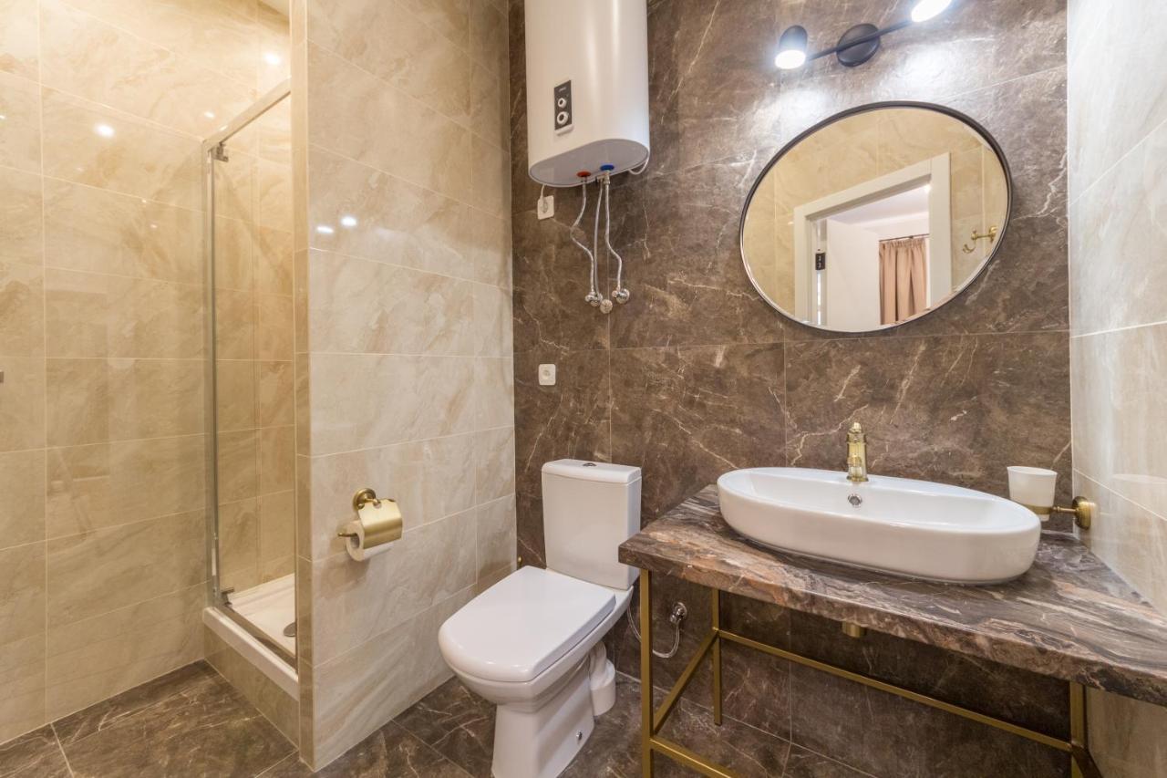 Design Apartment On Mykhailivskyi Ln. 4 Kiev Esterno foto